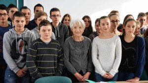 UNE ENNEMIE DE LA FRANCE EN ALGERIE !